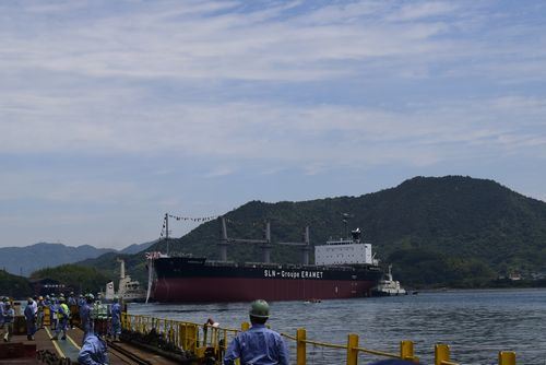 瀬戸内の島から : 「AMBORELLA] 進水式 （内海造船 瀬戸田）