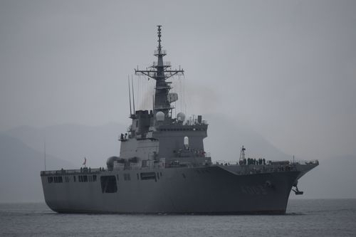瀬戸内の島から : 海上自衛隊 くにさき(輸送艦)LST-4003 令和4年3月